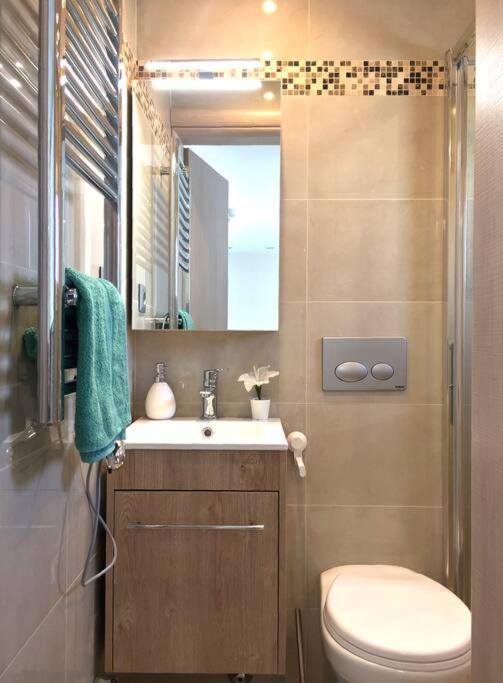 Emerald Mini Suite:Your Deluxe Studio In Kalamaria Thessaloníki Exteriör bild